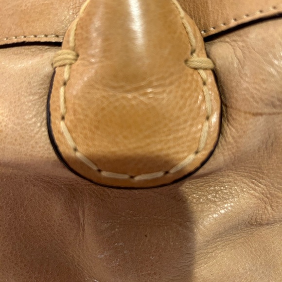 Chloe tan purse vantage - Picture 9 of 16